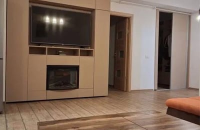 Аренда комфортных 2-комнатных апартаментов с гардеробной, 62 м², Констанца, Румыния